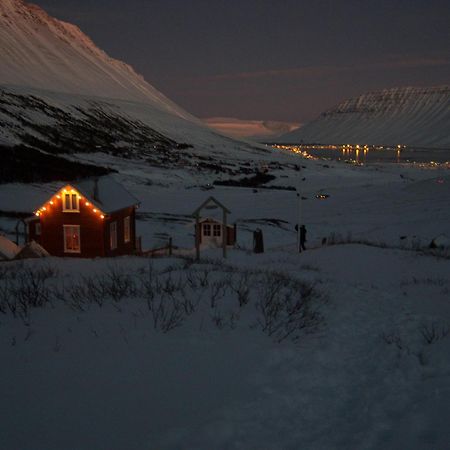 Valholl Skataskali Villa Isafjordur Exterior photo